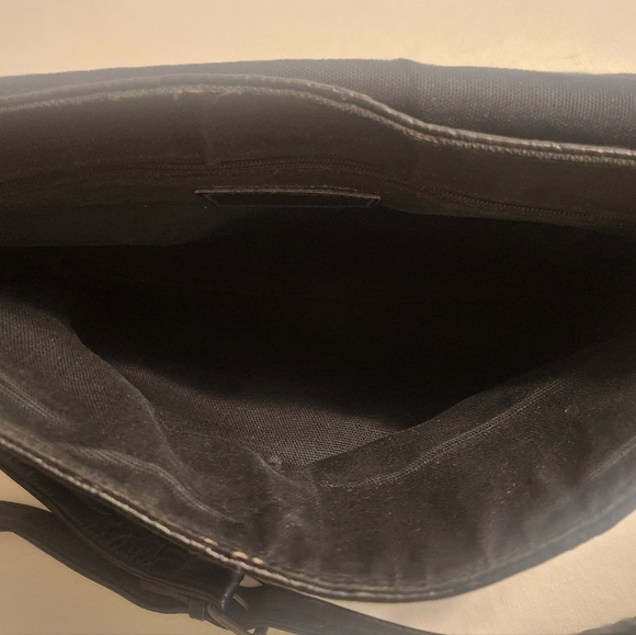 Vintage Rare Liz Claiborne Spruce Green Paisley Embossed Shoulder Bag - Picture 12 of 17